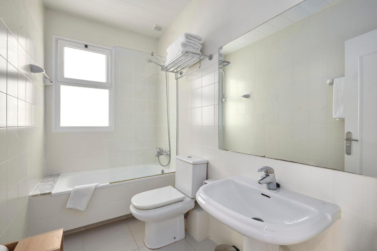 Fisa Rentals Aribau Barselona Dış mekan fotoğraf