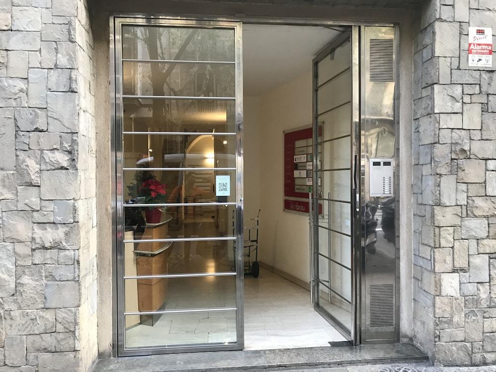 Fisa Rentals Aribau Barselona Dış mekan fotoğraf